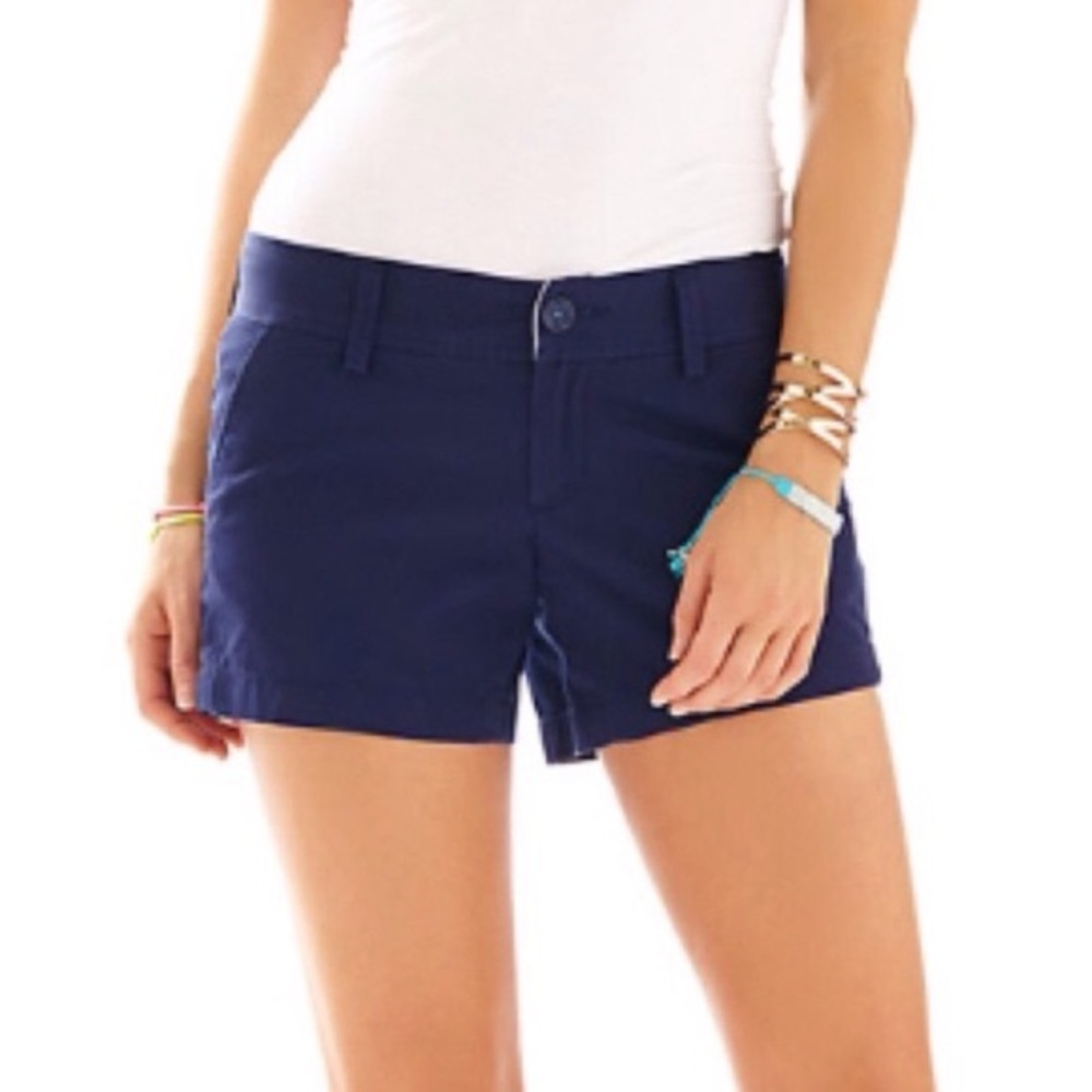 EUC Lilly Pulitzer Classic Navy Callahan Shorts